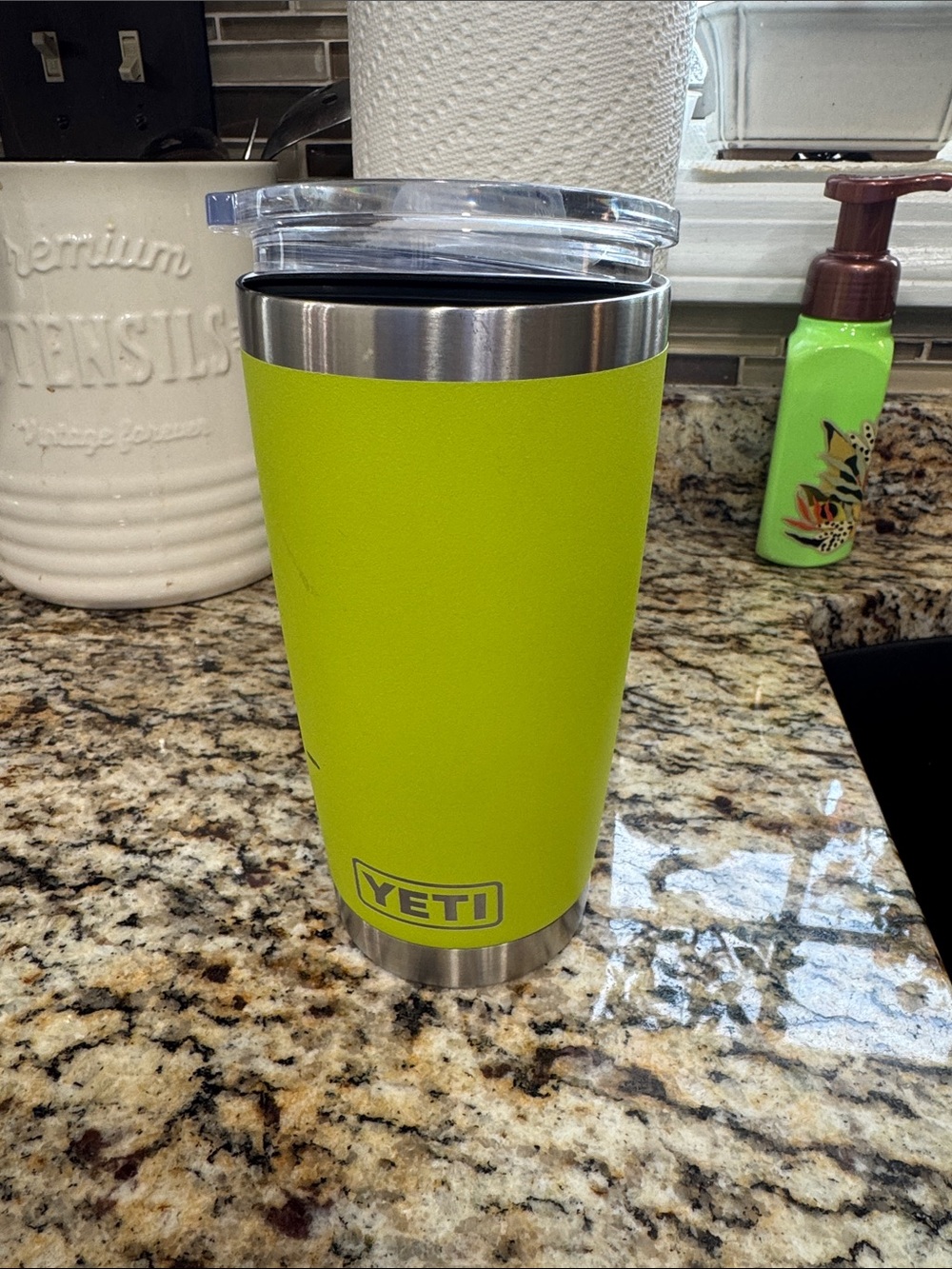 Yeti Lime Green Insulated Tumbler with Clear Lid